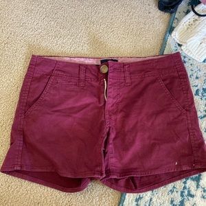 Size 2 AE maroon shorts